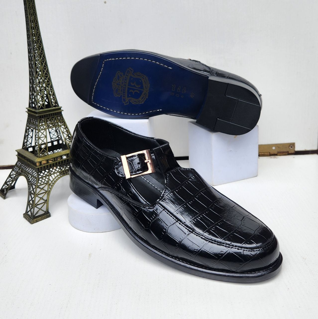 Black Cortina Leather Sandal Shoe (Available Szx: 40, 42, and 43 Only)