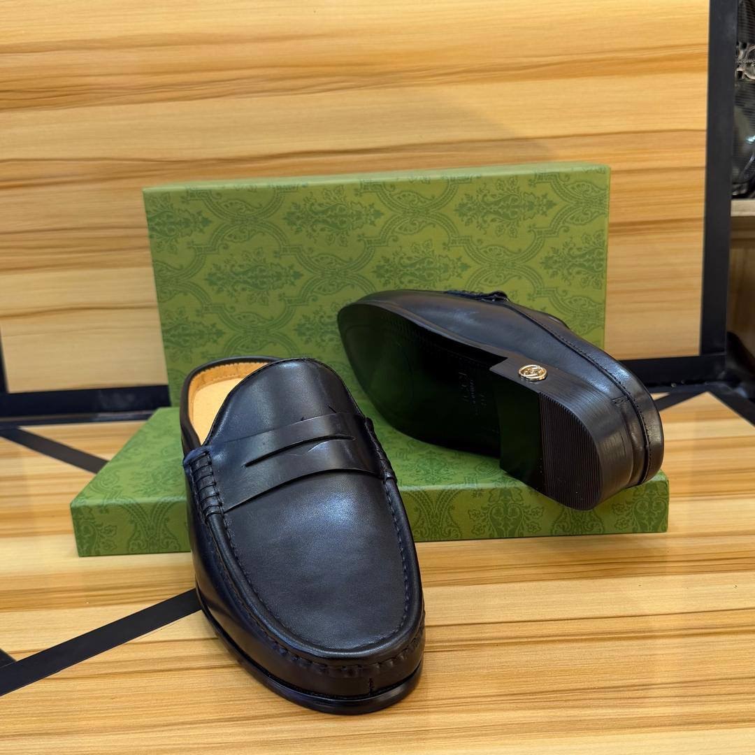 Premium Designer Slip-On Mule - Image 9